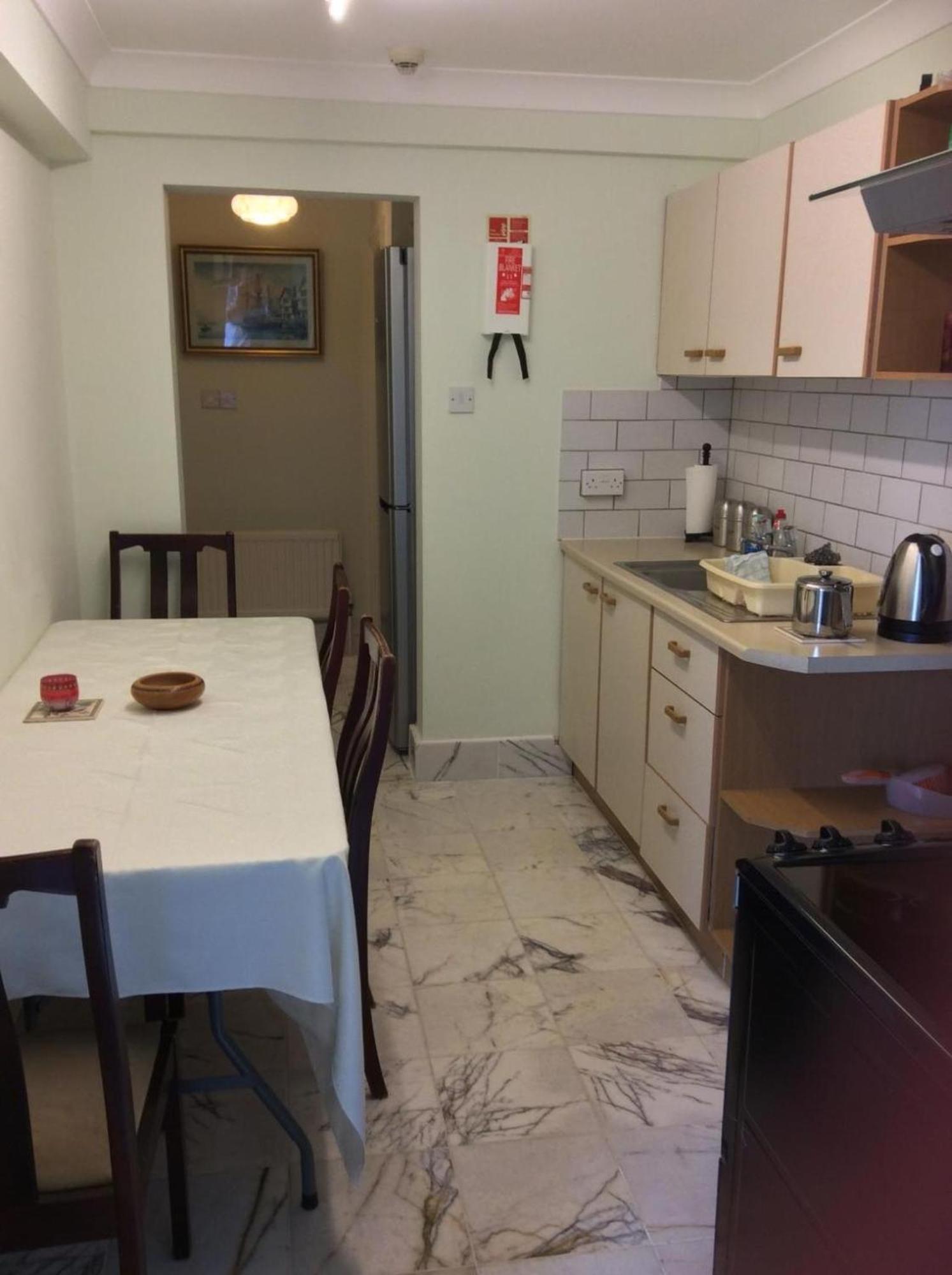 Room In Guest Room - Orchard Manor, Fore Street, Probus, Cornwall Τρούρο Εξωτερικό φωτογραφία