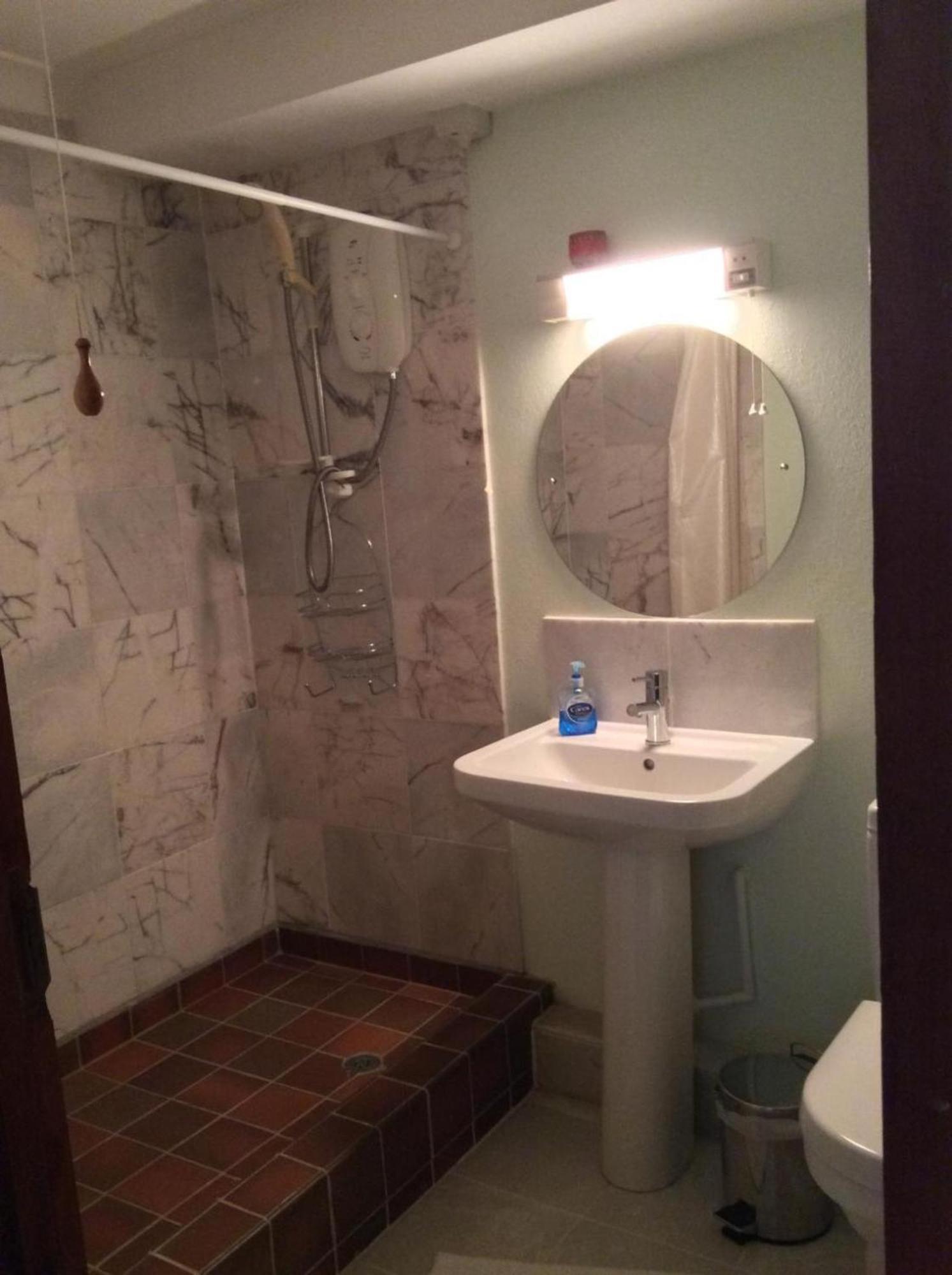 Room In Guest Room - Orchard Manor, Fore Street, Probus, Cornwall Τρούρο Εξωτερικό φωτογραφία